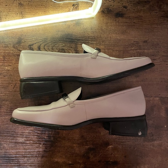 Nine West White Loafers with Black Soles & Silver Detail - Picture 3 of 7